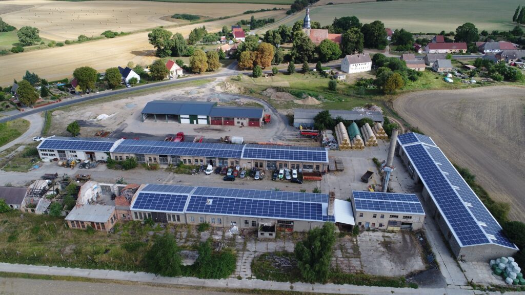 Solaranlage Dach Landwirtschaftlicher Betrieb Boddin